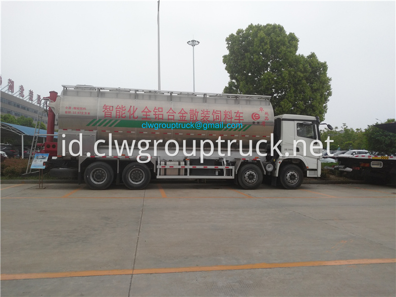 Feed Bulk Truck 3